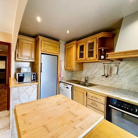 Apartment Casamea - Spacieux, Famille, Clim, 15min